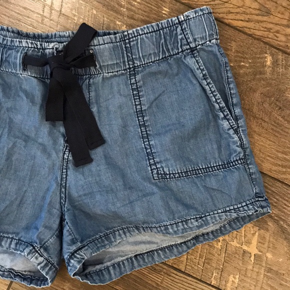 Celebrity Pink Pants - Light Weight Chambray Denim Shorts